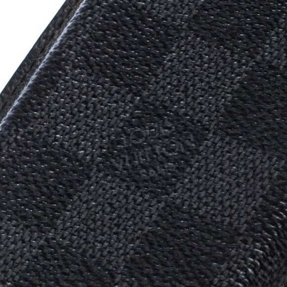 Louis Vuitton Damier Graphite Canvas iPhone 4 Cover - Picture 4 of 4